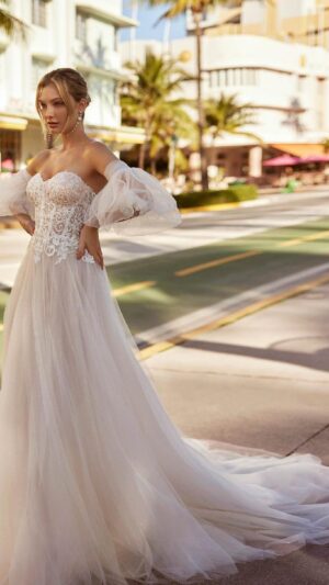 Vestidos de novia Luna Novias Celia