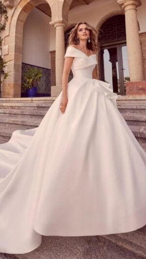 Vestidos de novia Veni Infantino Sposa 69904