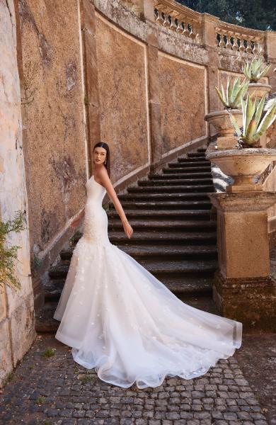 Vestido de novia de Veni Infantino 63203 flores 3d - Imagen 3