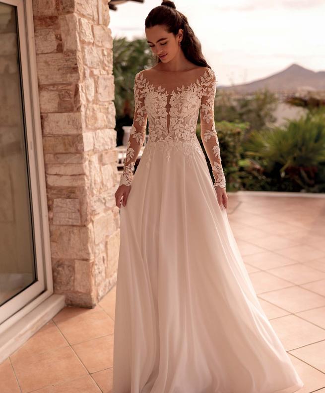 Vestido de novia corte A Demetrios L1209 con manga larga