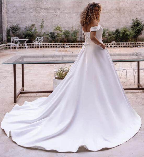 Vestido de novia Plus Size Demetrios FL005 corte princesa - Imagen 2