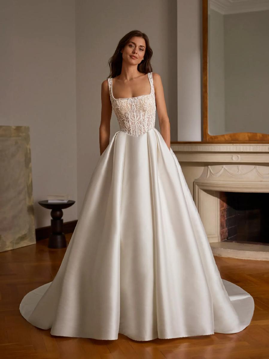 Vestido de novia corte A San Patrick NUAVA con escote cuadrado