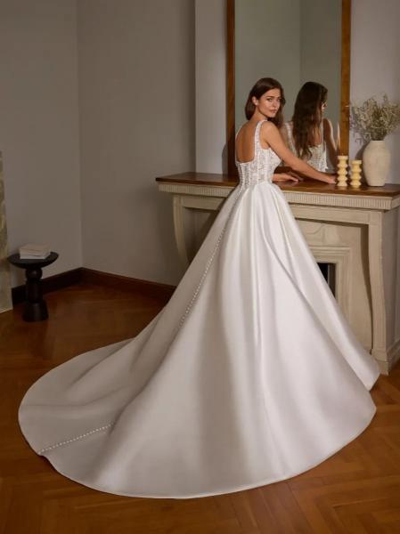 Vestido de novia corte A San Patrick NUAVA con escote cuadrado - Imagen 2