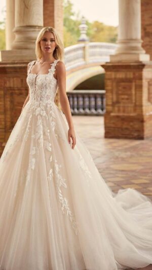 Vestido de novia Kezia de Aire Royale en Murcia