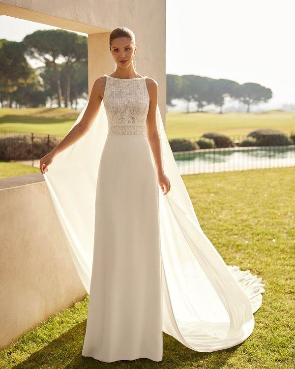 Vestido de novia Zina con capa de Aire Boho